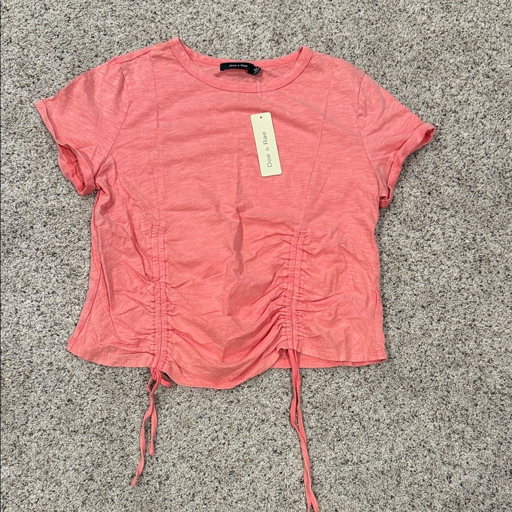 Doe & Rae NEW Coral Short Sleeve Ruched Top